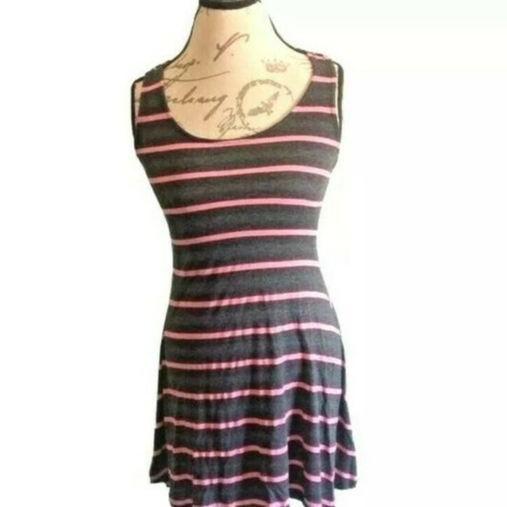 Monteau Los Angeles Women's Sleeveless Gray Pink Stripes Dress Size Small Skater - Picture 12 of 12